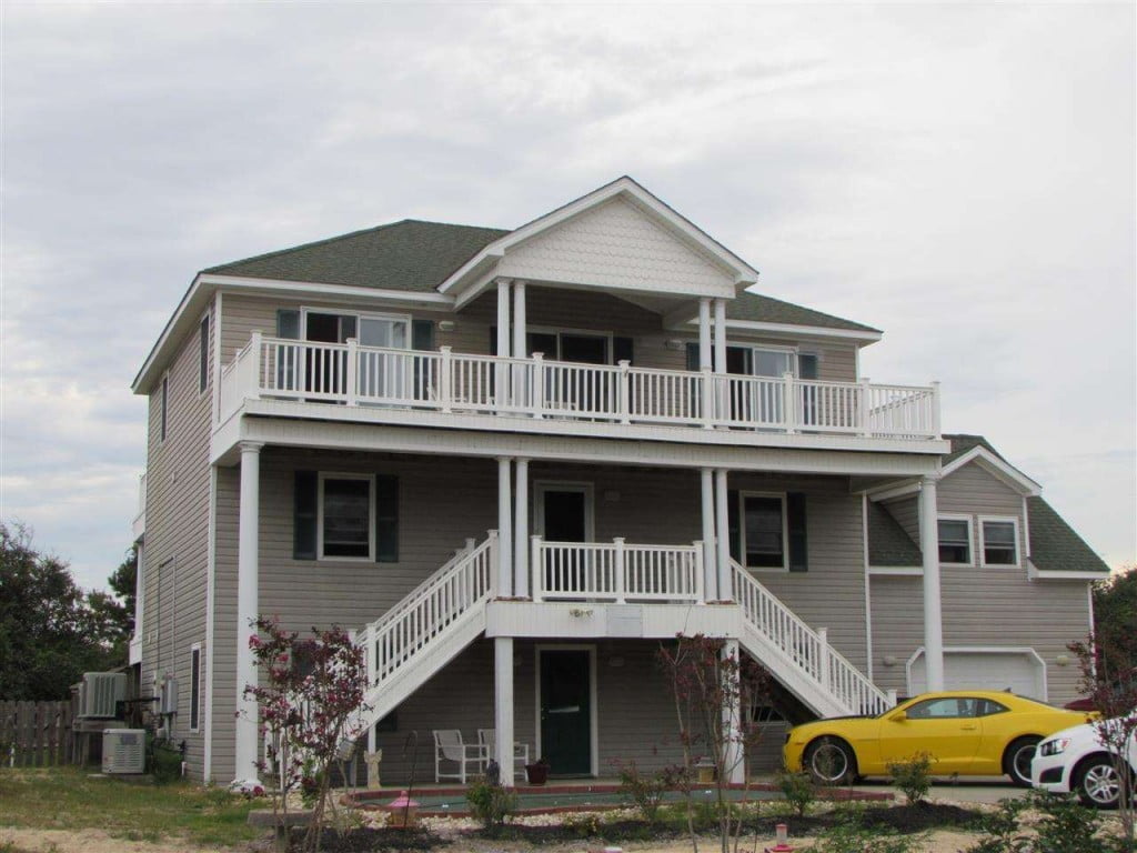 New Listing! 4324 Seascape Drive, Kitty Hawk, NC 27949 — Ilona Matteson