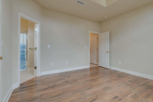 112 Gables Way Unit 5B - bedroom into bath and hallway